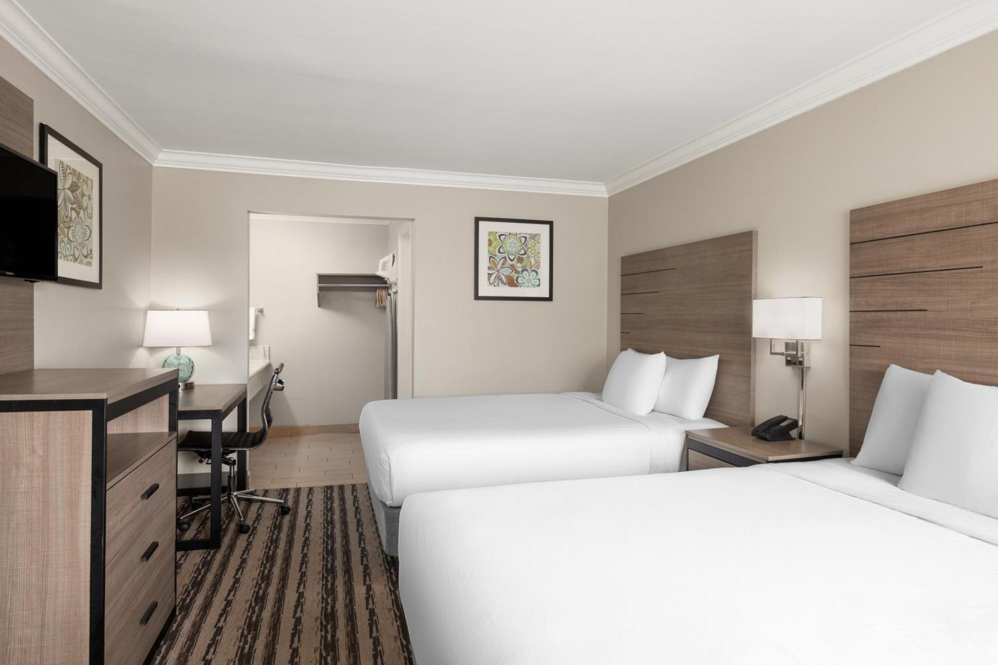 אנהיים Solara Inn And Suites מראה חיצוני תמונה